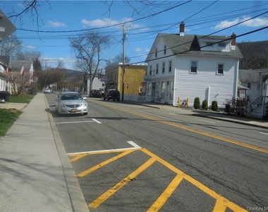 223 Hudson Street - Photo Thumbnail 16