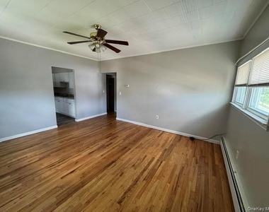 223 Hudson Street - Photo Thumbnail 29