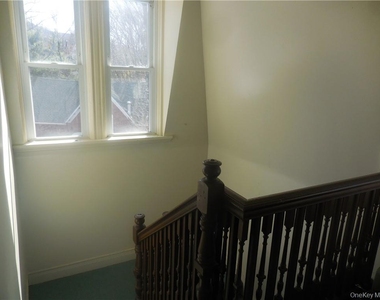 223 Hudson Street - Photo Thumbnail 3