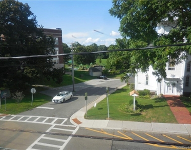 223 Hudson Street - Photo Thumbnail 6