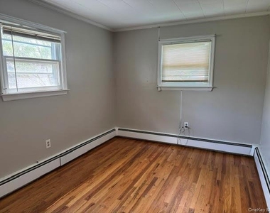 223 Hudson Street - Photo Thumbnail 34