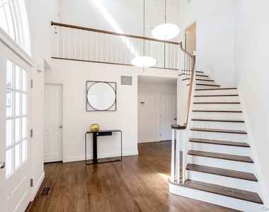 48 Sheppard Street - Photo Thumbnail 2