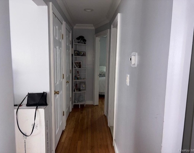 223 Audley Court S - Photo Thumbnail 11