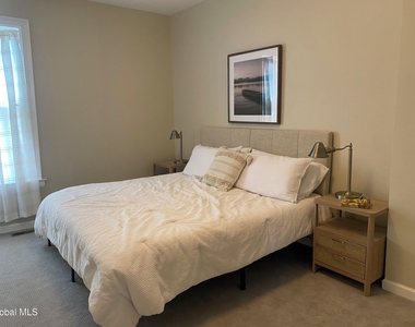 77 White Street - Photo Thumbnail 7