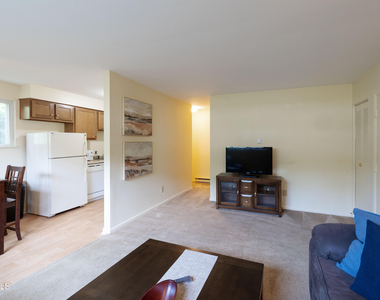 2568 Western Avenue - Photo Thumbnail 3