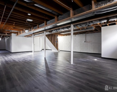 11 Lenox Street - Photo Thumbnail 25