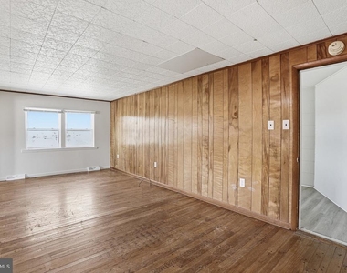 20287 Ridge Road - Photo Thumbnail 7