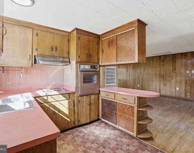 20287 Ridge Road - Photo Thumbnail 11