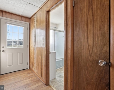 20287 Ridge Road - Photo Thumbnail 4