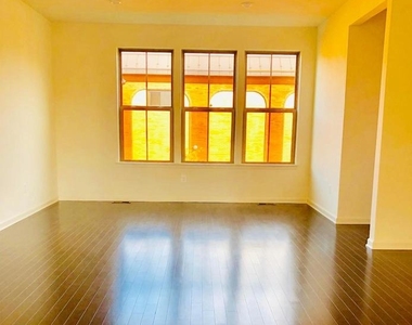 124 Tolocka Terrace Ne - Photo Thumbnail 9