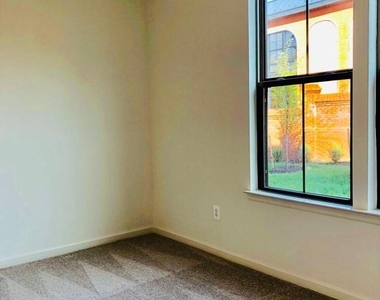 124 Tolocka Terrace Ne - Photo Thumbnail 4