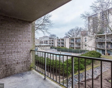 26 Canterbury Square - Photo Thumbnail 15