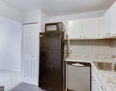 26 Canterbury Square - Photo Thumbnail 2