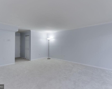 26 Canterbury Square - Photo Thumbnail 10