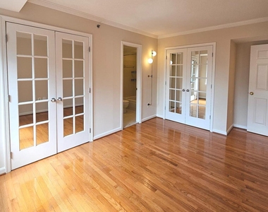 505 E Braddock Road E - Photo Thumbnail 24