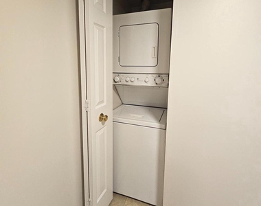 505 E Braddock Road E - Photo Thumbnail 12