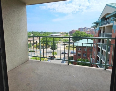 505 E Braddock Road E - Photo Thumbnail 33