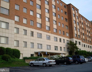 1300 S Arlington Ridge Road - Photo Thumbnail 16