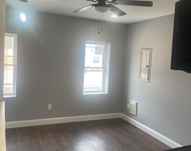 5618 Appletree Street - Photo Thumbnail 5
