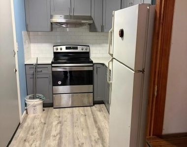 904 Arch Street - Photo Thumbnail 8