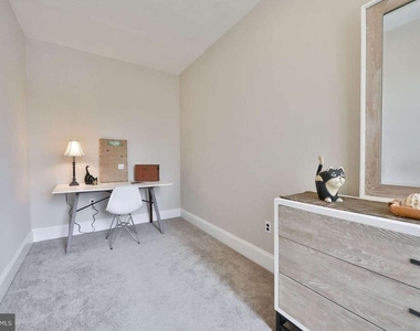 6655 Mccallum Street - Photo Thumbnail 10