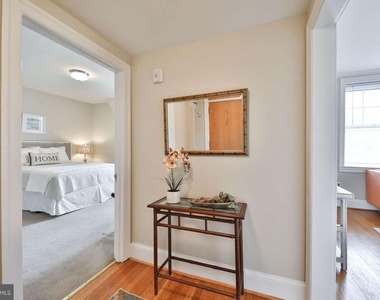 6655 Mccallum Street - Photo Thumbnail 11