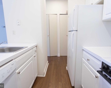 1600-2 Walnut Street - Photo Thumbnail 9
