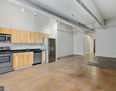 412-26 S 13th Street - Photo Thumbnail 7