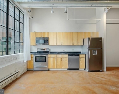 412-26 S 13th Street - Photo Thumbnail 8