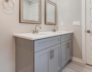 1517 N Stillman Street - Photo Thumbnail 11
