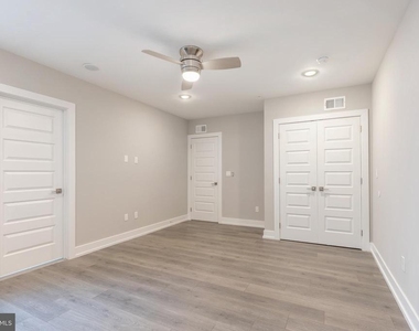 1517 N Stillman Street - Photo Thumbnail 10