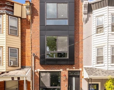 103 E Duval Street - Photo Thumbnail 3