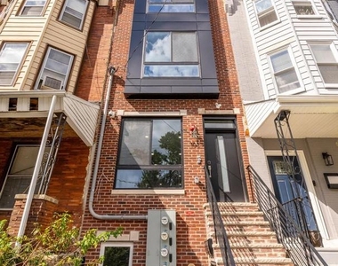 103 E Duval Street - Photo Thumbnail 4