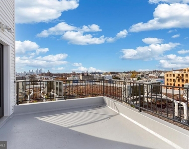 2046 E Lehigh Avenue - Photo Thumbnail 22