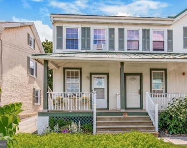 20 S Village Avenue - Photo Thumbnail 12