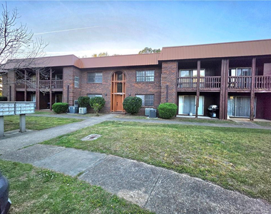 629 Gables Court - Photo Thumbnail 2