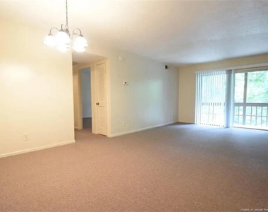 629 Gables Court - Photo Thumbnail 11