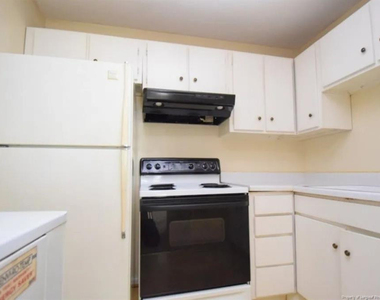 629 Gables Court - Photo Thumbnail 8