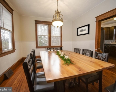 332 Crown Point Road - Photo Thumbnail 12