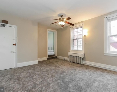 212 E Broad Street - Photo Thumbnail 8