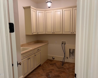 3316 Darien Drive - Photo Thumbnail 16