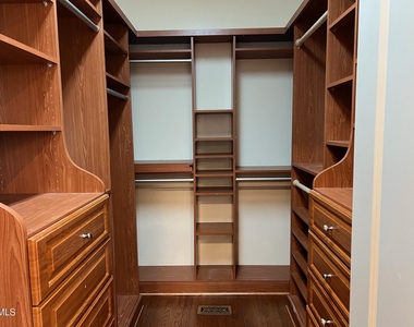 3316 Darien Drive - Photo Thumbnail 14