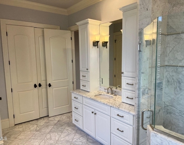 3316 Darien Drive - Photo Thumbnail 12