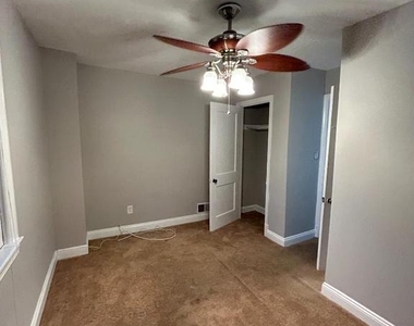 2707 Fairlawn Street - Photo Thumbnail 9