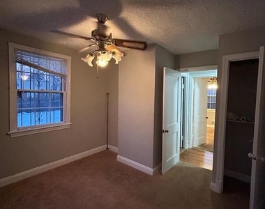 2707 Fairlawn Street - Photo Thumbnail 8