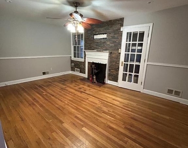 2707 Fairlawn Street - Photo Thumbnail 2