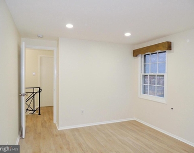 12206 Maycheck Lane - Photo Thumbnail 27