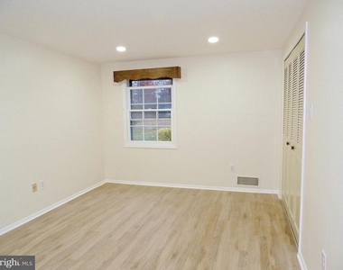 12206 Maycheck Lane - Photo Thumbnail 26