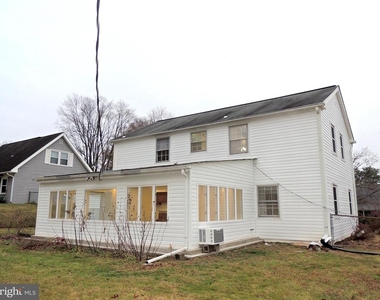 12206 Maycheck Lane - Photo Thumbnail 35