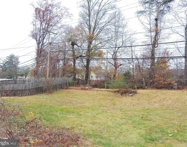 12206 Maycheck Lane - Photo Thumbnail 36